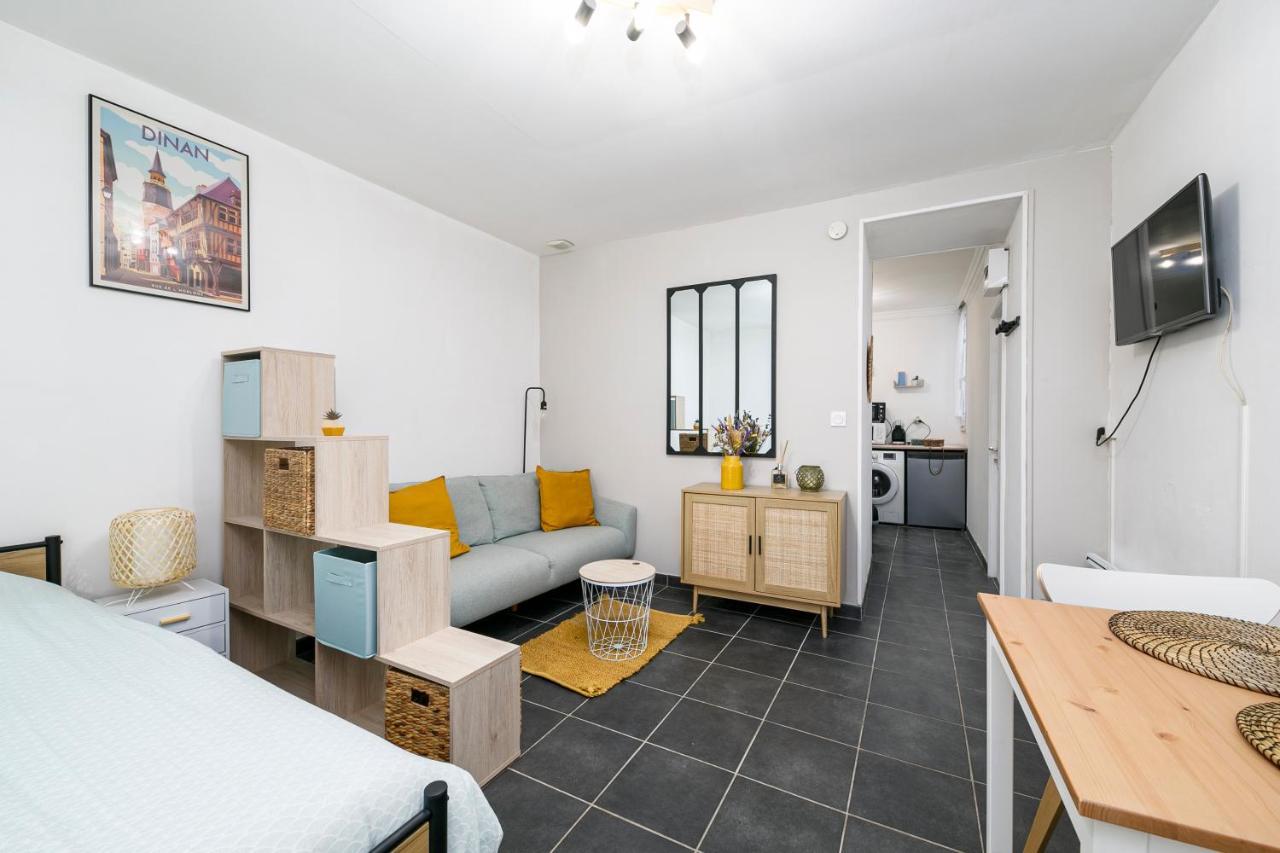 Agreable T1 Situe Au Centre Historique De Dinan Exterior photo